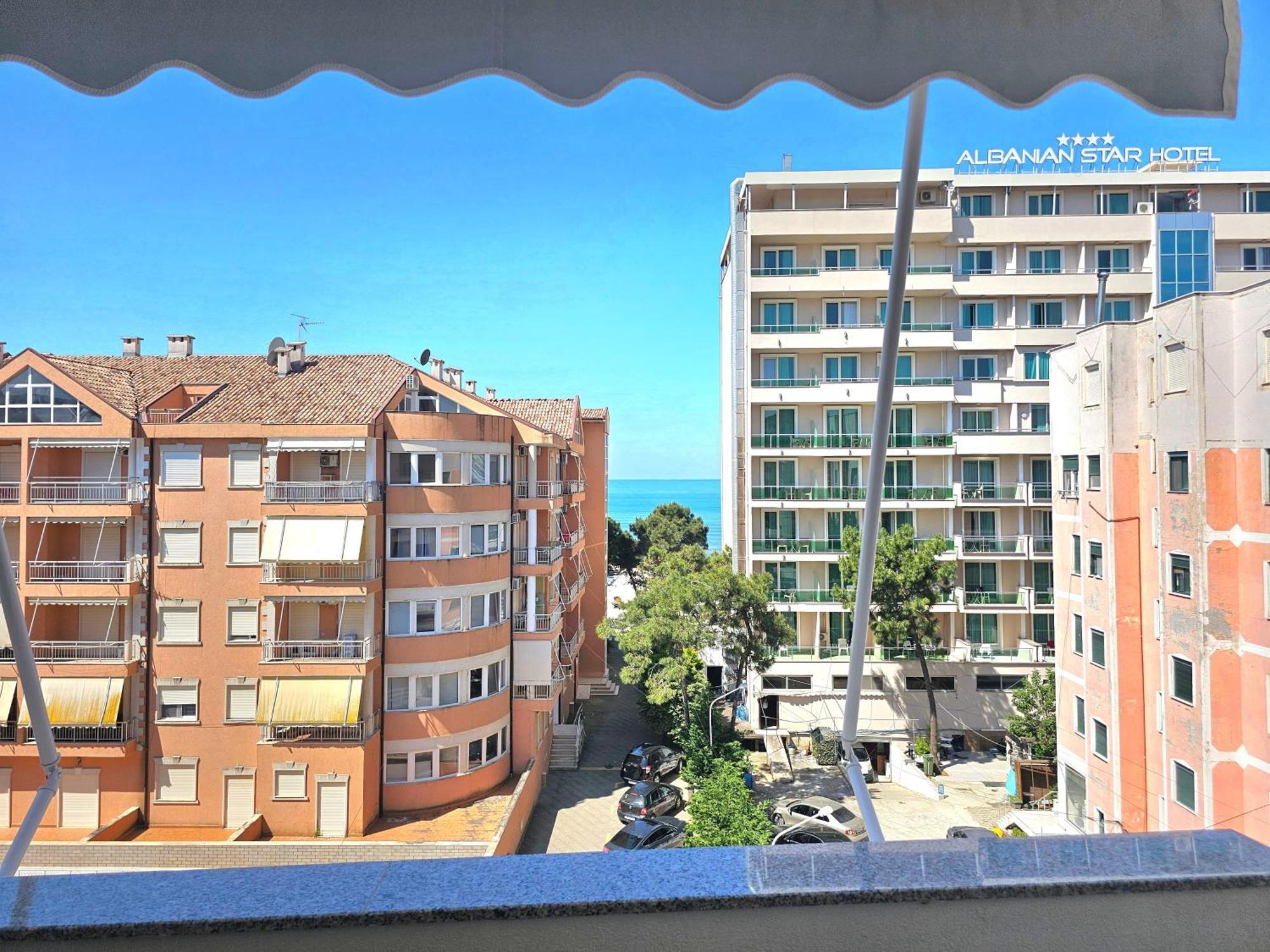 Bohemian Apt, Beachfront & Family Friendly - By Beta Premium Appartement Golem (Tirana)
