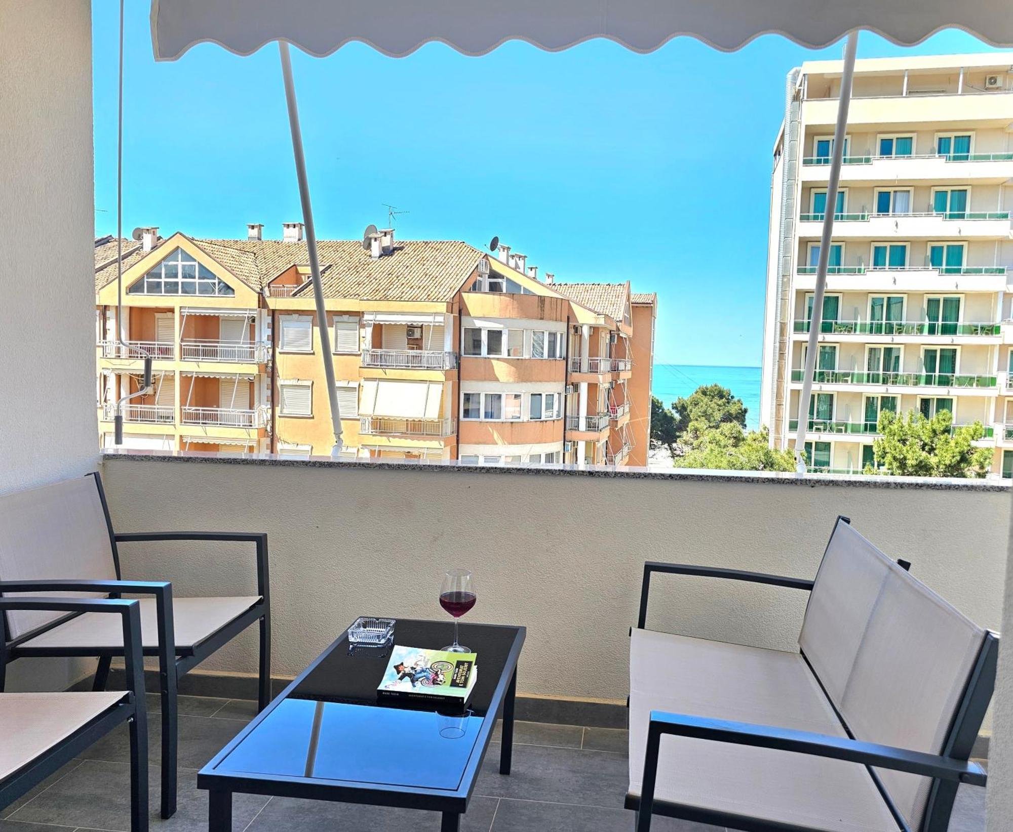 Appartement Bohemian Apt, Beachfront & Family Friendly - By Beta Premium