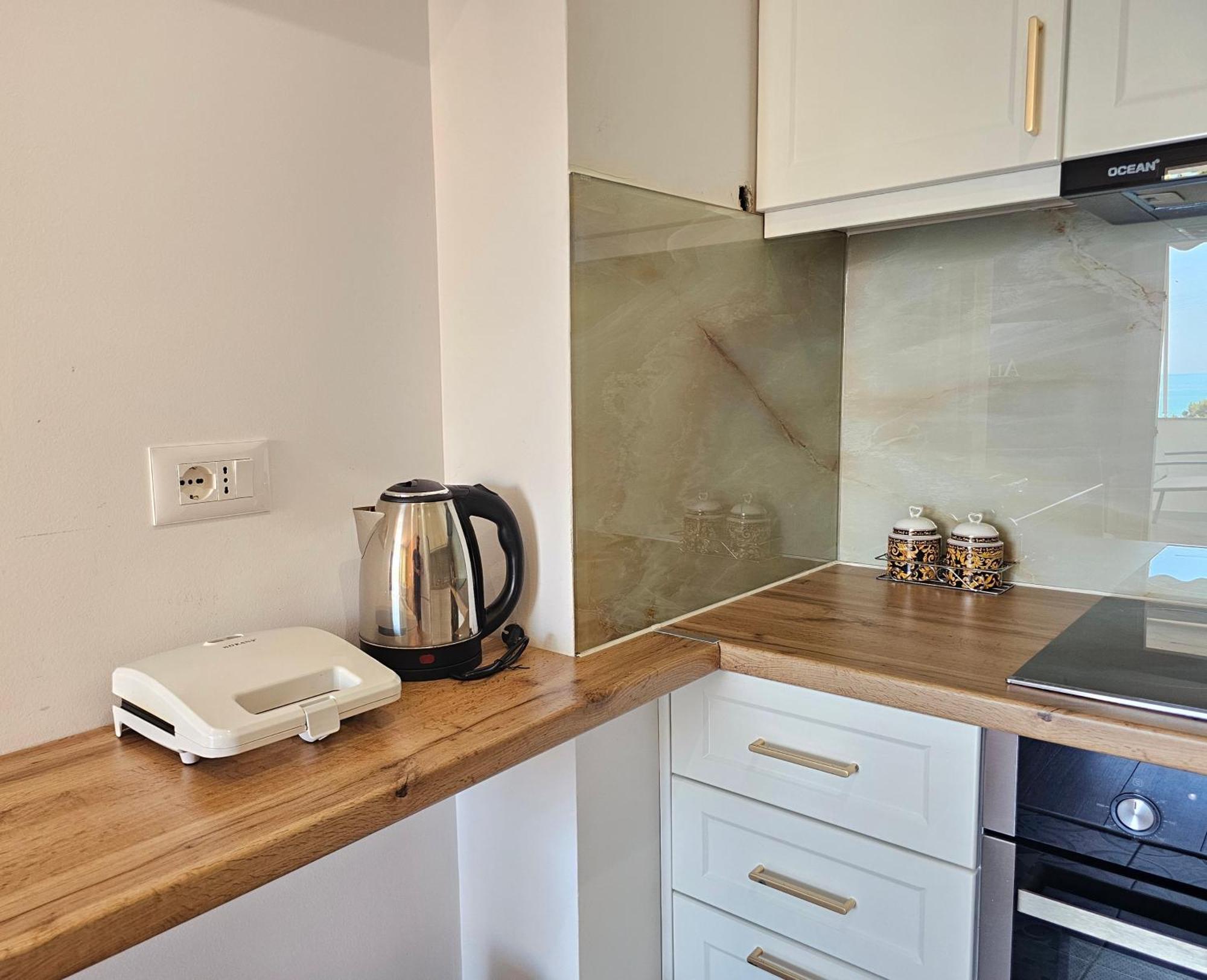 Appartement Bohemian Apt, Beachfront & Family Friendly - By Beta Premium *